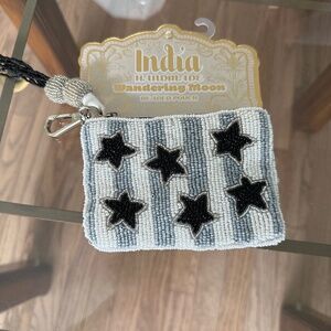 Wandering Moom mininpurse